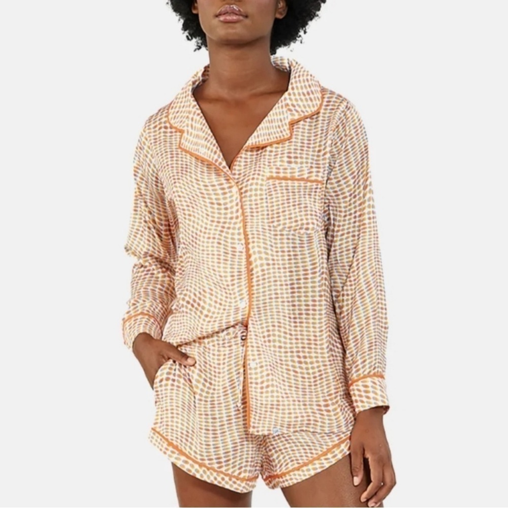 NWT Plush Apparel Revolve Silky Long Sleeve and Shorts Polka Dot Pajama Set Sz S